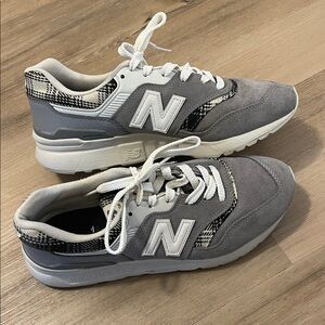 New Balance Plaid Accent Gray Sneakers